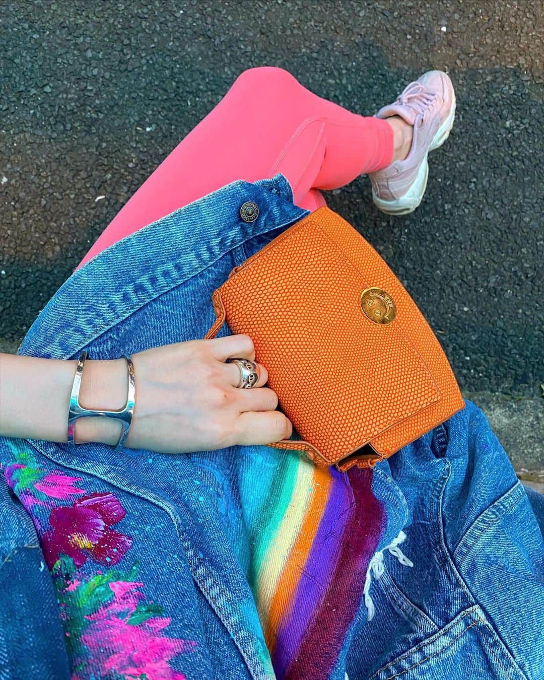 澤田友美のインスタグラム：「🌈☺︎✨今日の運動会おつかれさま。👧🏻 身長ぬかされたw」