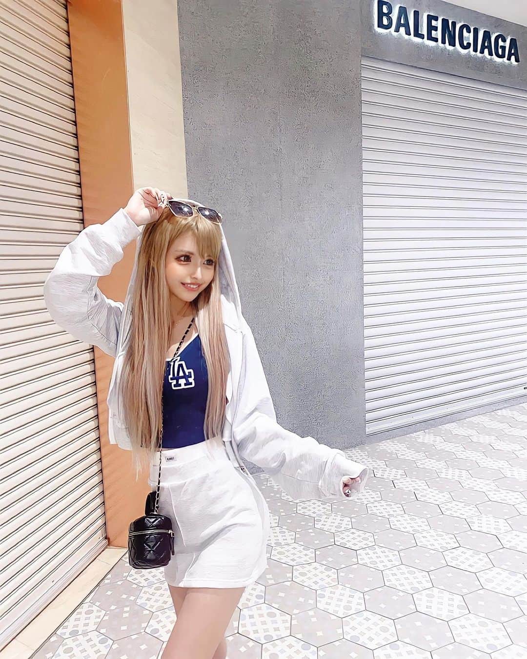 アンジェリカのインスタグラム：「🌍💕 𝐒𝐨𝐦𝐞𝐝𝐚𝐲 𝐩𝐡𝐨𝐭𝐨 …🤳 ┈┈┈┈┈┈┈┈┈┈┈┈┈┈┈┈┈┈┈┈ . 𝐬𝐞𝐭 𝐮𝐩 : @blondey_official 📸 . セトアてなんでこんなに可愛いんだろうね♡ ┈┈┈┈┈┈┈┈┈┈┈┈┈┈┈┈┈┈┈┈」