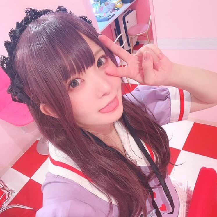 茉夏のインスタグラム：「ラベンダーダイナーちゃん💜🍒」