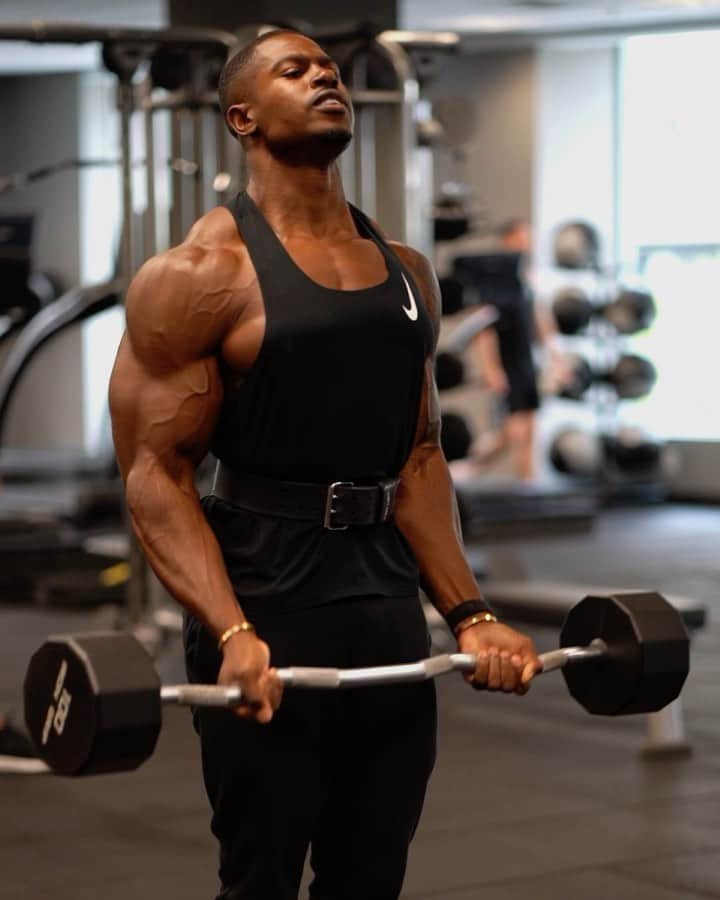 Simeon Pandaのインスタグラム：「Dropset will wake you! Earlier morning workouts everyday on this rally 💪🏾 @mqluong shouting the orders 😅 let’s go! @longtailrally   Follow @innosupps for all the supps I use  👉Shop at Innosupps.com  #innosupps #simeonpanda」