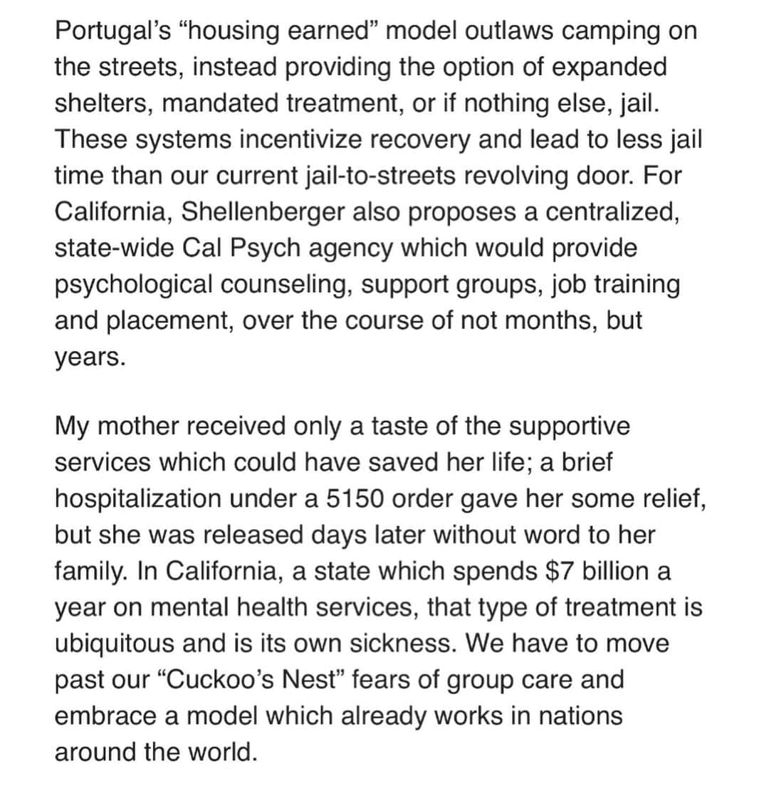 フィオナ・ドゥーリフさんのインスタグラム写真 - (フィオナ・ドゥーリフInstagram)「I wrote an essay about losing my mom to mental illness and homelessness. It’s time for change. Please consider Michael Shellenberger for governor.   Thank you to the @ocregister and the 10 other SOCAL newspapers that ran it today. Link in bio.」6月5日 8時35分 - fionadourif