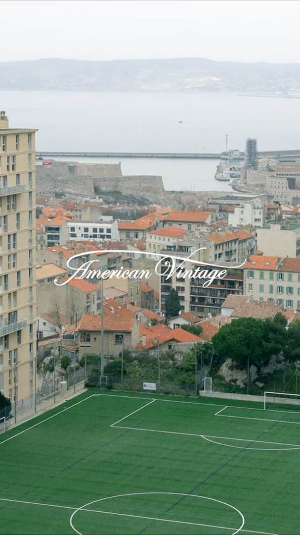 アメリカンビンテージのインスタグラム：「VICTOR BELMONDO 🎥 This season, Victor Belmondo becomes the ambassador of the American Vintage men’s lines. As the first face to embody our collections, he stars with his brother in a short film and new campaign photos.   Shot in Marseille by Thomas Lachambre, our short film follows Victor and his brother Giacomo. A 70s aesthetic, a vintage vibe and an endearing dynamic, sparking the nostalgia of moments spent together and fraternal bonds.    “Shooting with my brother Giacomo was priceless. This short film is like a testimony of our bond. A memory that we will hold on to for a long time, one that really reflects who we are.” — Victor Belmondo   @victorbelmondo & @giacomobelmondo Photo: @ciuftagram Film: @lachambrethomas Hair & make-up: @rosine_muraire @agencecontact   #americanvintage #amvmen #victorbelmondo #ambassador #muse #shortfilm #brotherhood #bond #marseille」