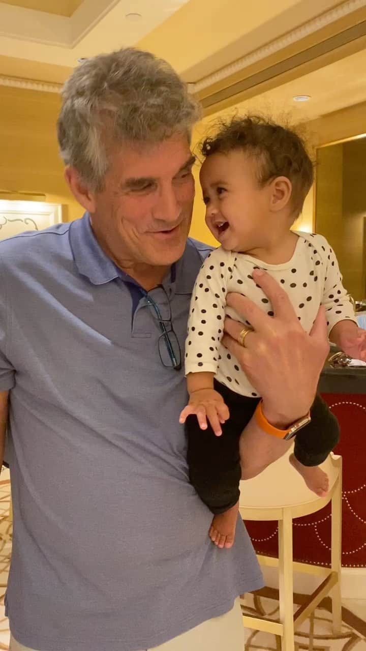 ジーナ・カラーノのインスタグラム：「Seeing my dad become a grandpa (Papa) to my nieces is one of the coolest things in life.  Yes, as a quarterback, my dad still holds all babies like they are little footballs just like he did us. 🤣 I think my niece might be another lil fighter in the family here. ❤️ Happy Father’s Day to all you daddies out there.  And to those who have lost yours may your memory & heart feel full with love today.」