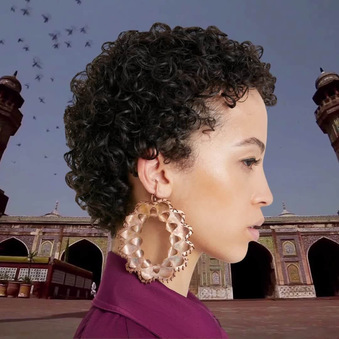 カシミ オムのインスタグラム：「Featured here, our COPPER BROOCH WITH EAR CUFF. ⁠ ⁠ Available online.⁠ ⁠ QASIMI.COM⁠」