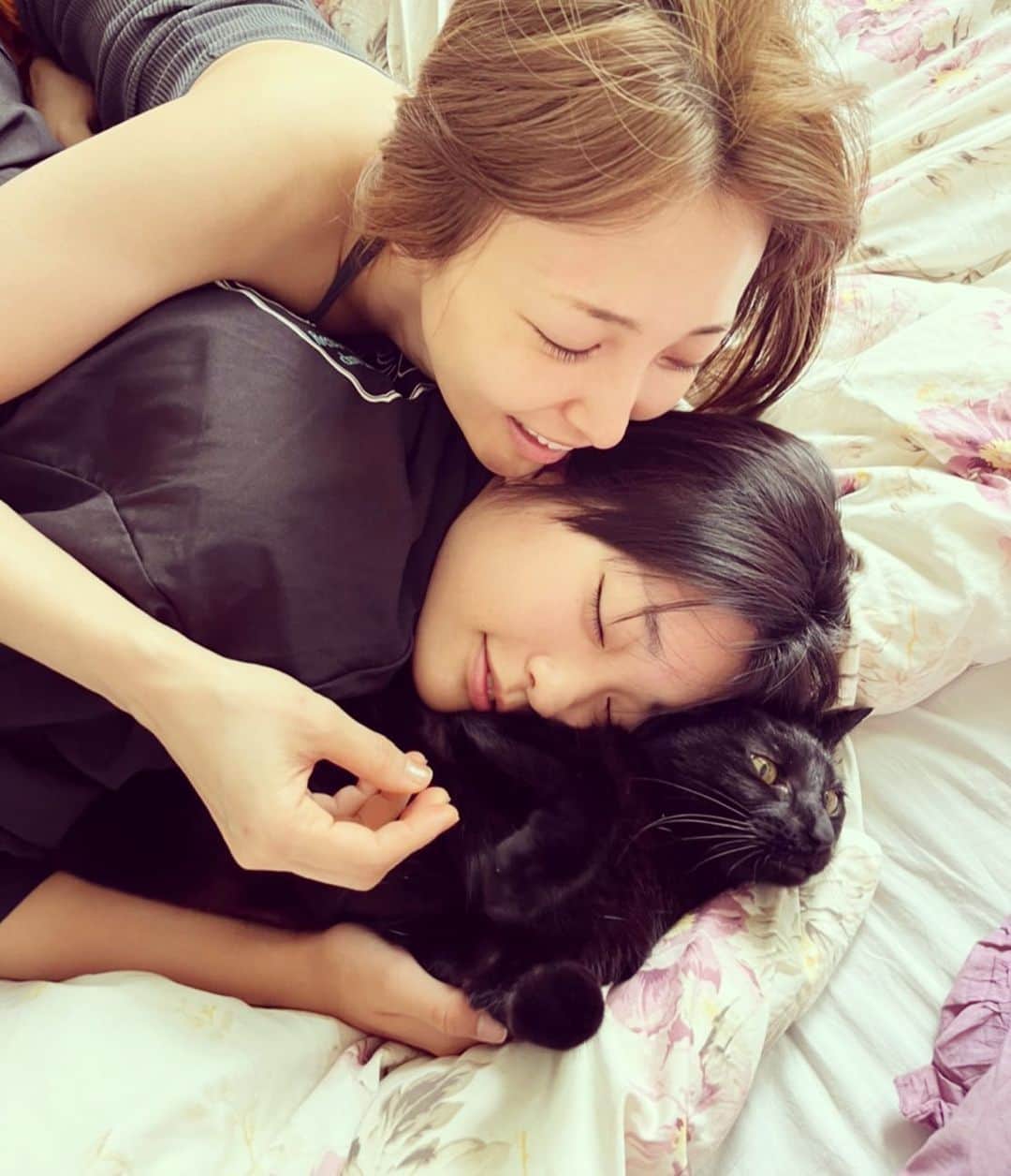 澤田友美のインスタグラム：「sunday🌞🌈」