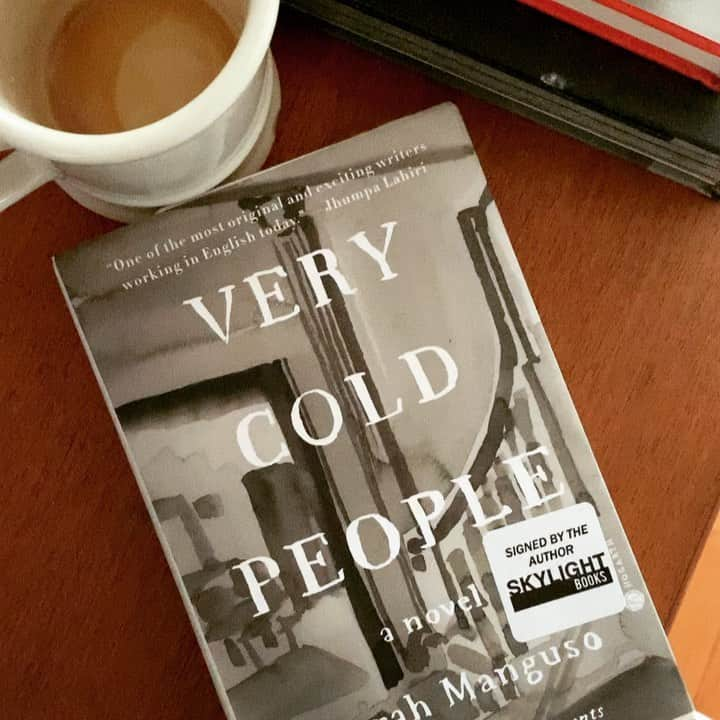 ジェイ・ハガリーのインスタグラム：「“Some people wore their difference honestly, but my parents were liars, illegitimate Waitsfelders, their off-whiteness discovered only after the paint had dried. By the time I was born, the house had faded into the color of dirty snow.”  Loving this.  #verycoldpeople  #sarahmanguso」