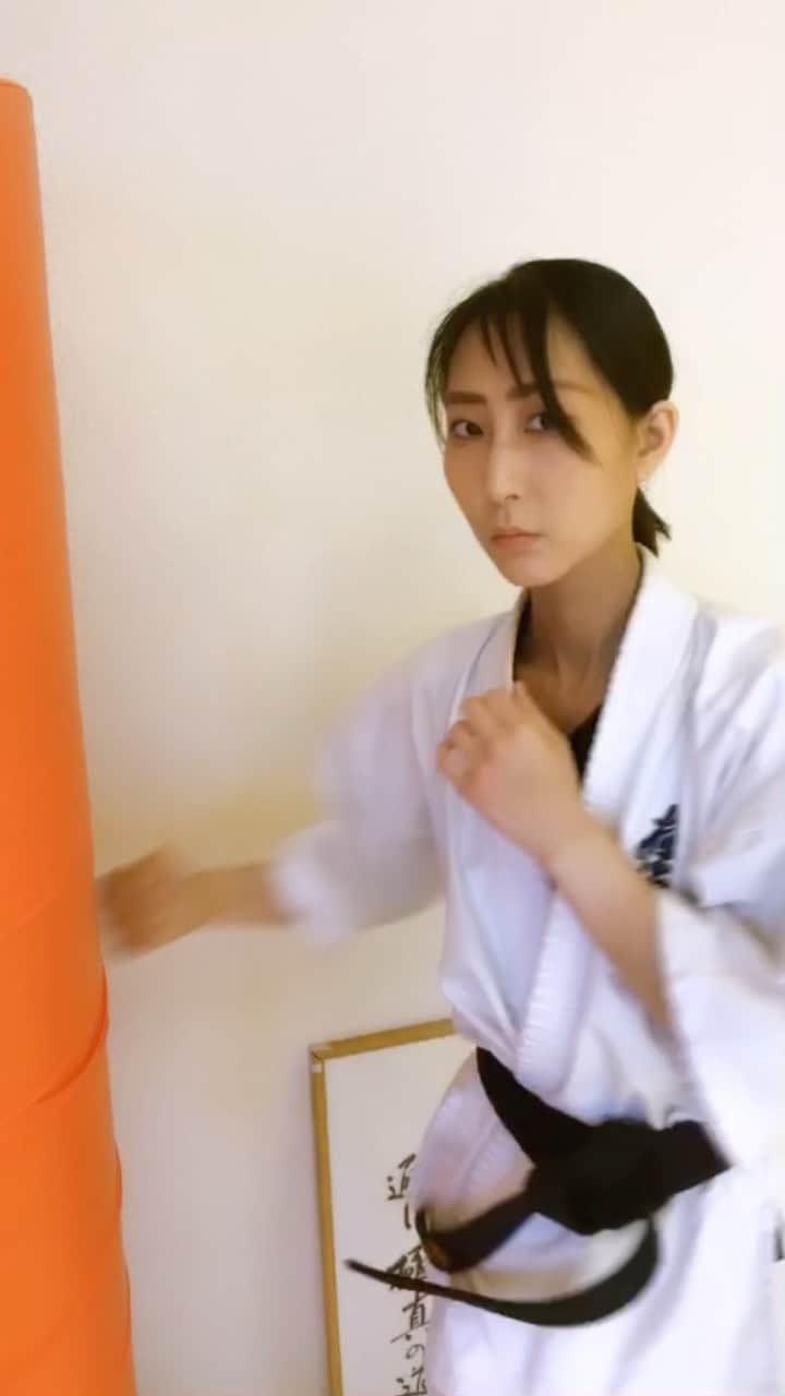 浜井美香のインスタグラム：「#kyokushin #karate #kyokushinwomen #martialarts #kick #kumite #blackbelt #training #空手 #極真  #كيوكوشن」