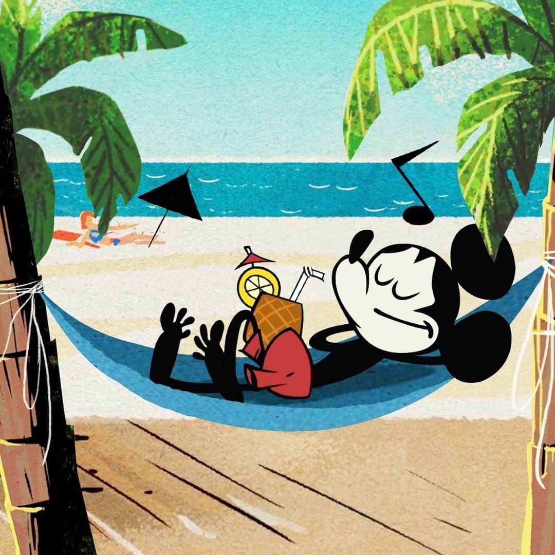 ミッキーマウスさんのインスタグラム写真 - (ミッキーマウスInstagram)「On an island in the sun waiting for @minniemouse ☀️」6月6日 2時00分 - mickeymouse