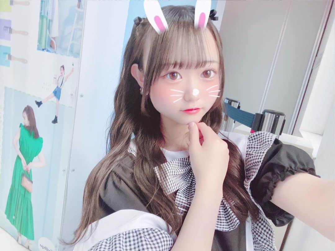 のインスタグラム：「🤭🤍」
