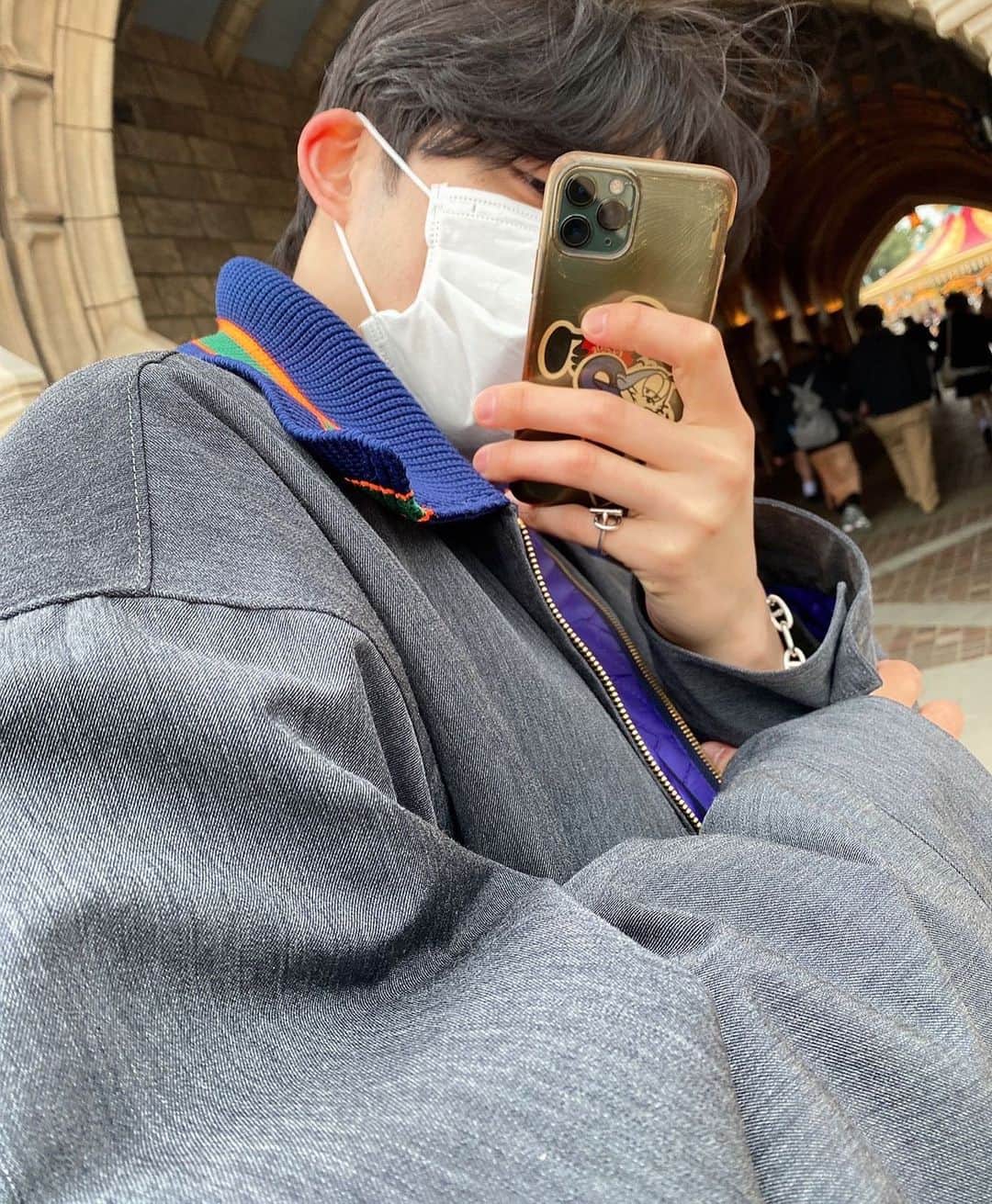 坂井聖人のインスタグラム：「今日で27歳になりました🥺🎂 まだ気持ちは22です🥺 もう歳とりたくないなあ、、、🥺」