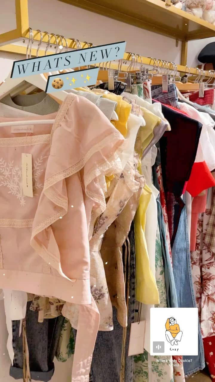 Fleur Fleurのインスタグラム：「[New Arrivals💓] 夏季新作介紹 大量夏季款上架 全部服飾都係現貨發售💓 歡迎上嚟門市試穿或者直接購買 WhatsApp查詢：5572-9458 店員會報價及提供尺寸資料 銅鑼灣門市：銅鑼灣恩平道52號2樓A室（希慎廣場步行1分鐘）」
