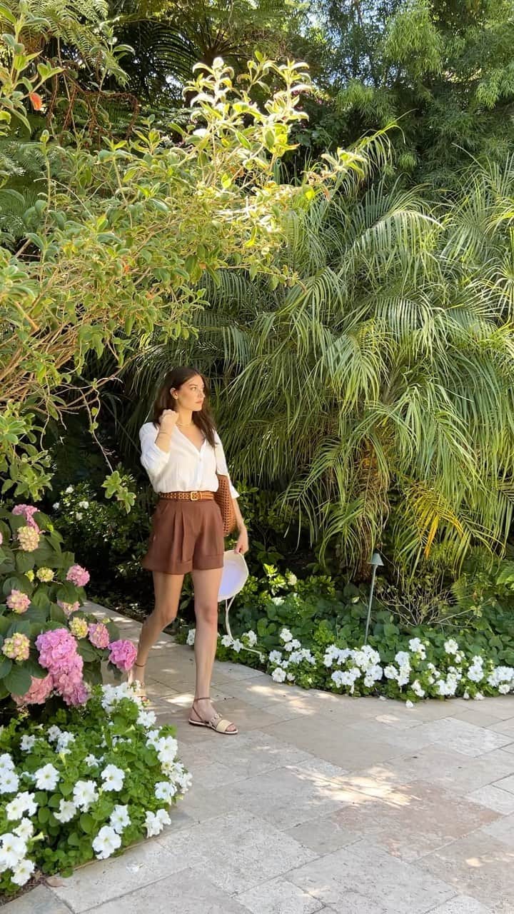ジェシカ・ジェーン・クレメントのインスタグラム：「Monday wonderland 🌱」