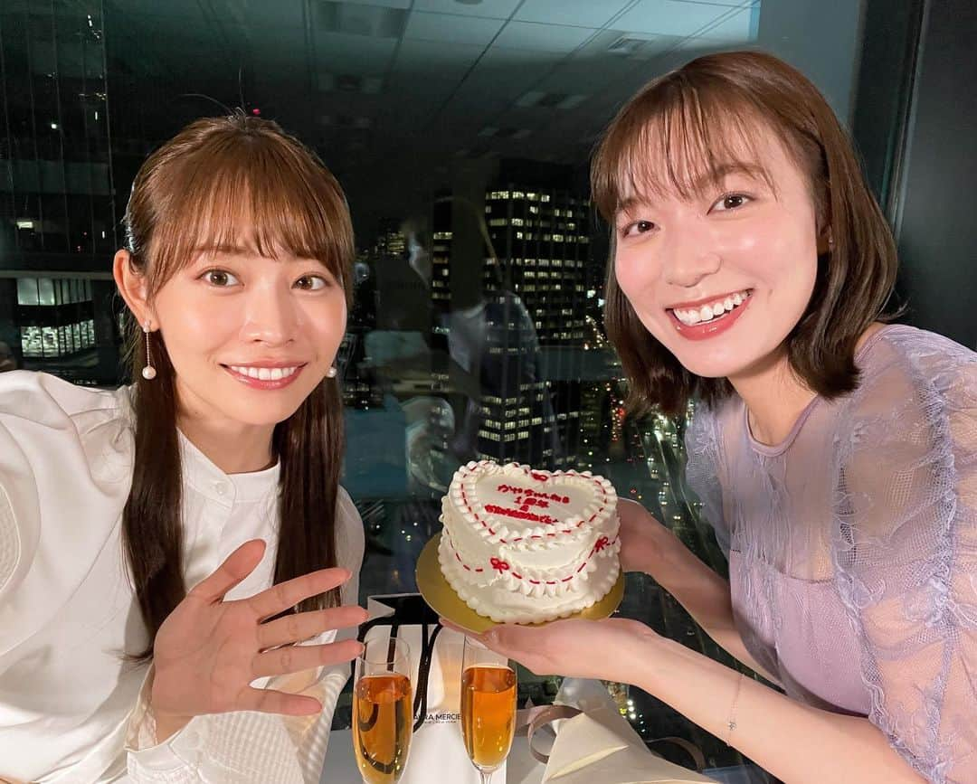 高木由梨奈さんのインスタグラム写真 - (高木由梨奈Instagram)「かやちゃんねる1周年&お誕生日のYouTube生配信にお邪魔しました〜🎂💓  チャンネル開設の生配信の時からもう一年ってびっくり😳 会えて嬉しかったよ〜！一年&誕生日おめでとう✨🎂 なんだか素敵な場所で二人でディナーしてるみたい😂笑  また来年もお邪魔させてくださいな☺️  #かやちゃんねる」6月7日 20時48分 - yurina_takagi