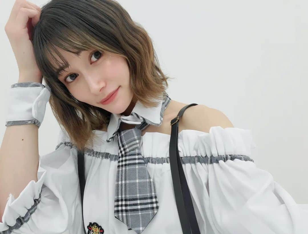 江藤彩也香のインスタグラム：「🥰🥰  #malymoon #costume #cute #kawaii #cool #japanesegirl #instagood #model #selfie」