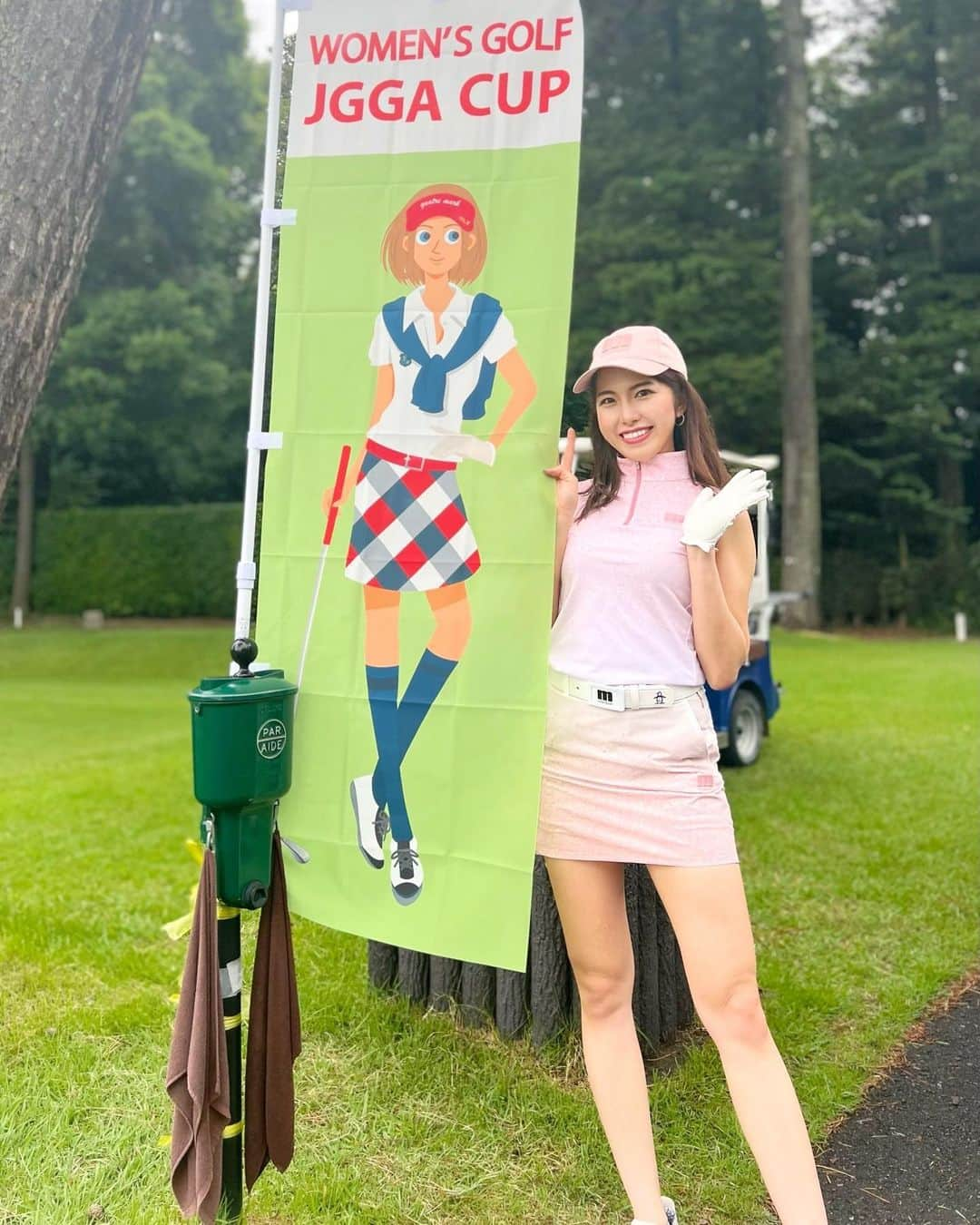 武田奈津美さんのインスタグラム写真 - (武田奈津美Instagram)「* 本日はウィメンズゴルフJGGAカップへ⛳️ 女性ゴルファー100名が集まった華やかなコンペ🥰 6/7火はWowen's Golf Dayなのだそうです💝  久しぶりの大規模コンペは 友達にも沢山会えて楽しかった〜☺️🤍  #紫カントリークラブ #あやめコース #JGGA #ゴルフ #golf #golfwear #女子ゴルフ #ゴルフ女子 #ウィメンズゴルフJGGAカップ #紫カントリークラブ #munsingwear #マンシングウェア #マンシングウェアブランド公式アンバサダー」6月7日 21時21分 - _natsumitakeda_