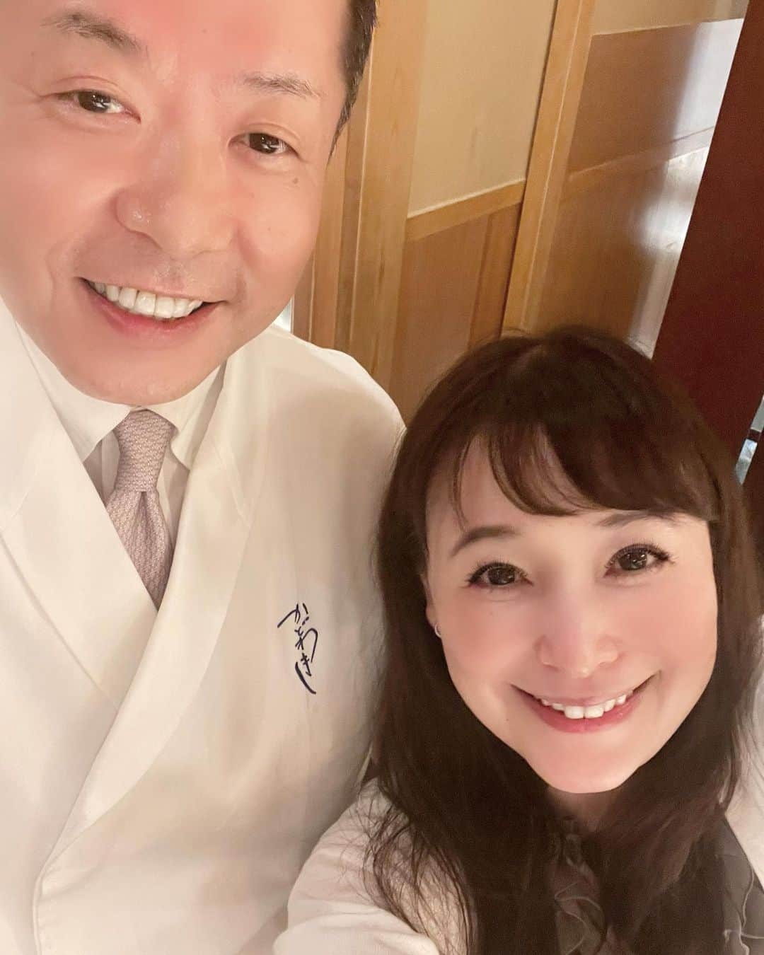 名波はるかさんのインスタグラム写真 - (名波はるかInstagram)「ミシュラン三つ星かどわきさんへ。 前回来てからまだ1ヶ月ちょっとしか経ってないけれど、お料理は全て変わっていました😊 ミシュランガイドが日本に来る前、お店の場所が今の場所になる前からの超長いお付き合い❣️ 細く長く（笑）今後ともよろしくお願いします💖#かどわき #ミシュラン三つ星 #港区グルメ」6月8日 9時57分 - nanamiharukatraveler