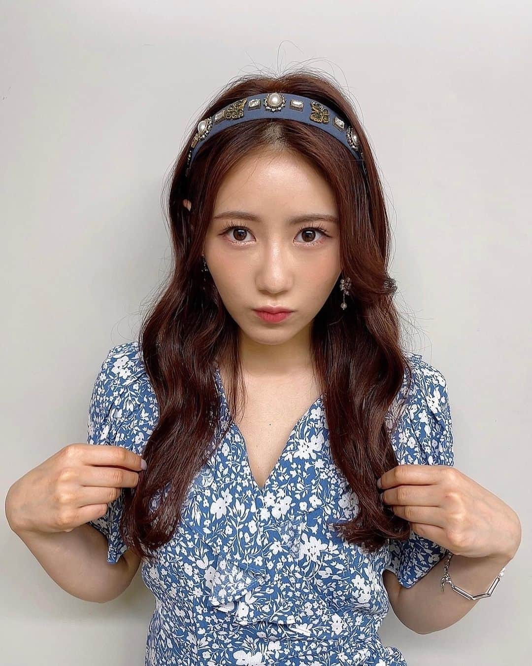 のインスタグラム：「盛れた日😚💓  #カチューシャ #大好き #盛れてませんか #どうですか」