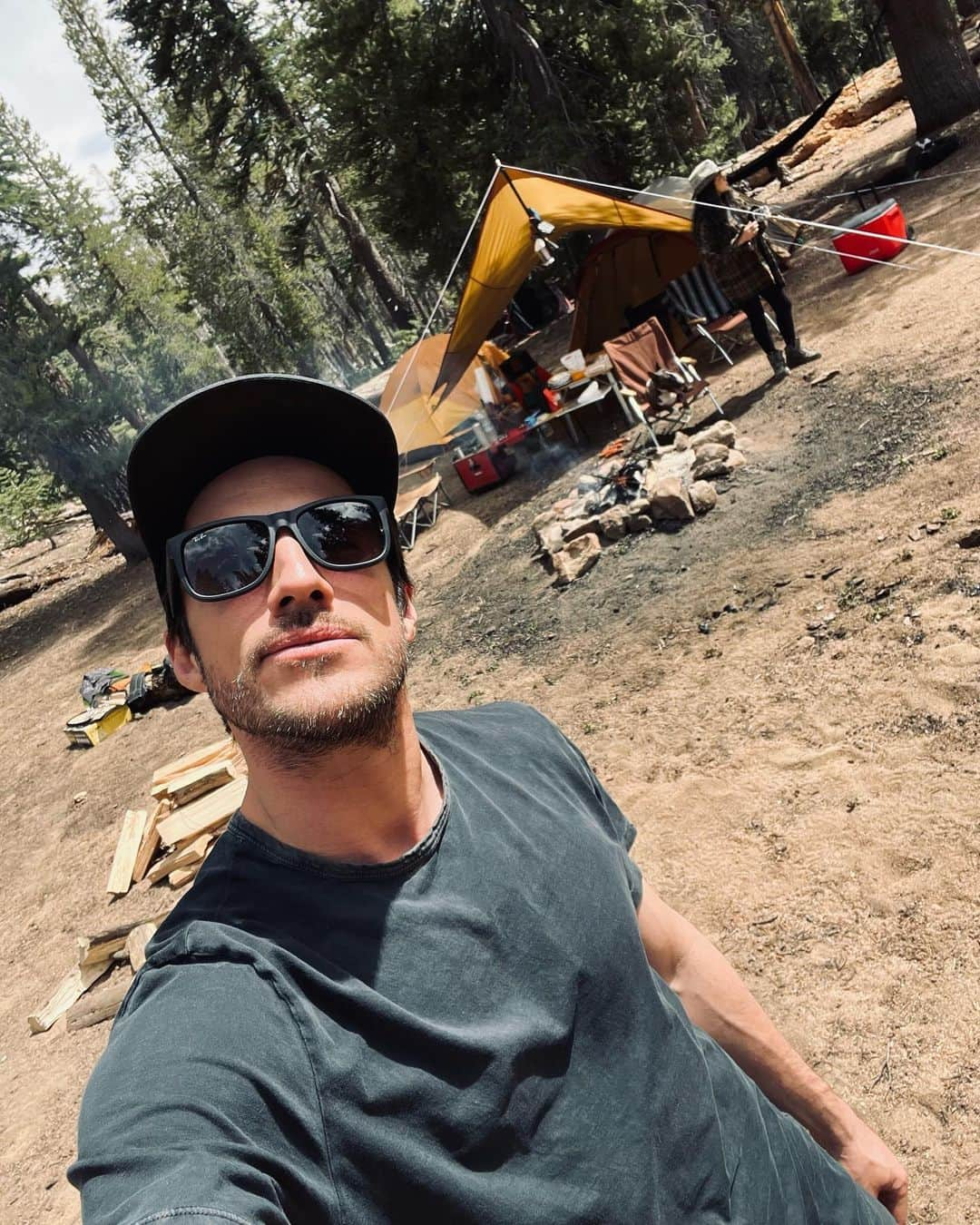 マイケル・トレヴィーノさんのインスタグラム写真 - (マイケル・トレヴィーノInstagram)「Off Grid weekend recap in Sequoia National Forest. We hit Sherman Peak Trail at 10k elevation. Just getting the camping/overlanding season started 🏕  #overlanding  #camping  #offroad  #sponsorus」6月9日 2時00分 - michaeltrevino