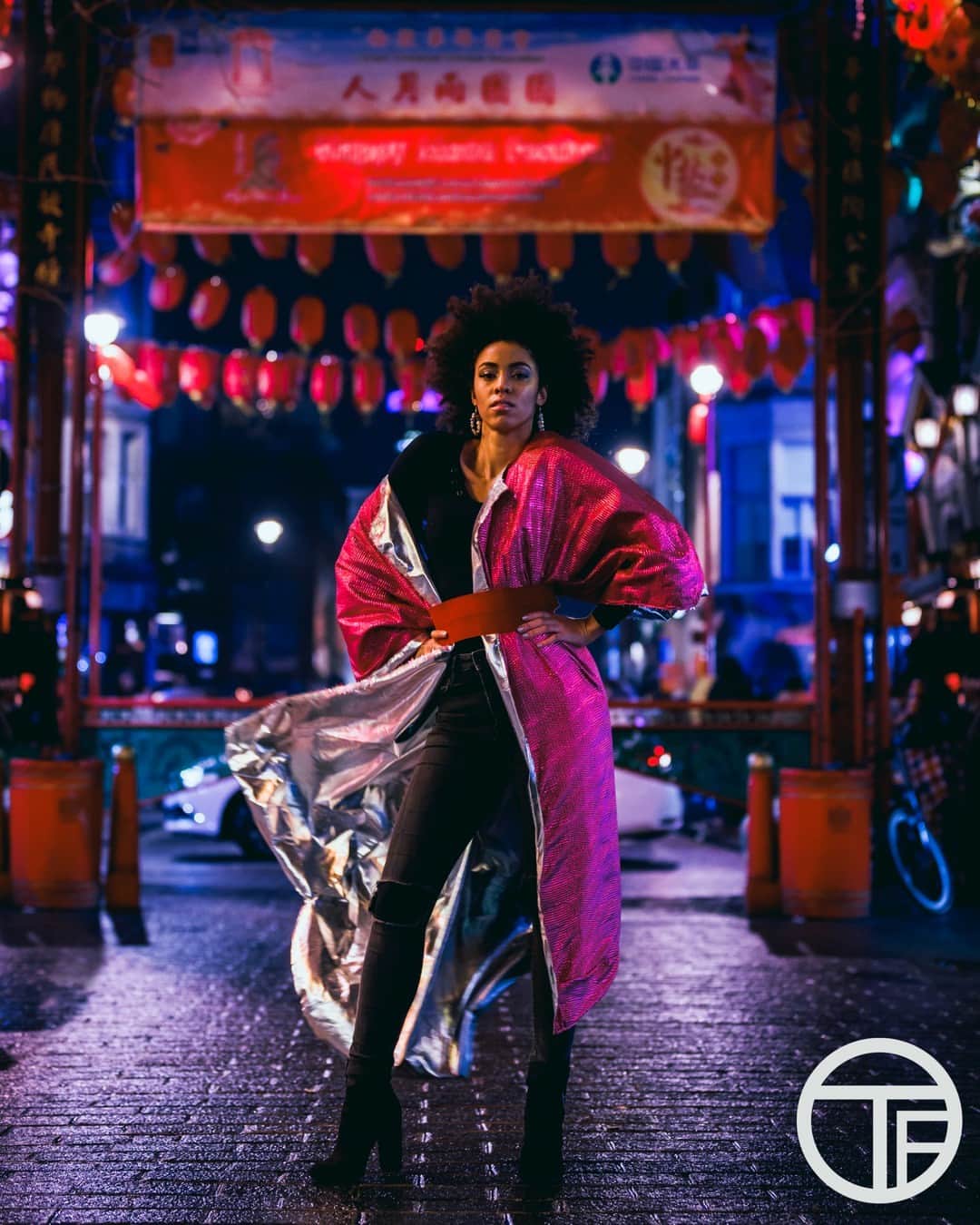 Timo the Fotographerのインスタグラム：「Street style vibes in Chinatown.  Finding new ways to style your favorite pieces keeps fashion fresh and fun.​​​​​​​​ ​​​​​​​​ Sometimes I can be an unabashed Anglophile, especially when I get a chance to shoot on the busy streets of London's Chinatown!​​​​​​​​ ​​​​​​​​ On this rainy day we took these photos to share some of these amazing styling and pieces.​​​​​​​​ ​​​​​​​​ _________________________​​​​​​​​ Makeup Artist @shelly_mua​​​​​​​​ Stylist @la_geisha_​​​​​​​​ Model @maelyouday​​​​​​​​ Assistant @handsome.hailey​​​​​​​​ _________________________ ⁠​​​​​​​​ #fantim #frazierfotography #写真 #beauty #photography #nashville #chinatown #style #england #instatravel #photoshoot #art #travel #model #photographer #fashionweek #nfw #モデル #blog #london, #instagram, #girls, #fashion, #instagrammodel, #gorgeousgirls, #fashionphotography, #inspirationphotos, #travelpics, #chinatownlondonphotos, #nashvilleinstagramers」