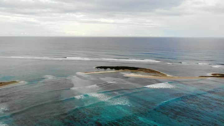 ジョン・ジョン・フローレンスのインスタグラム：「Bigger than all of us #worldoceansday」