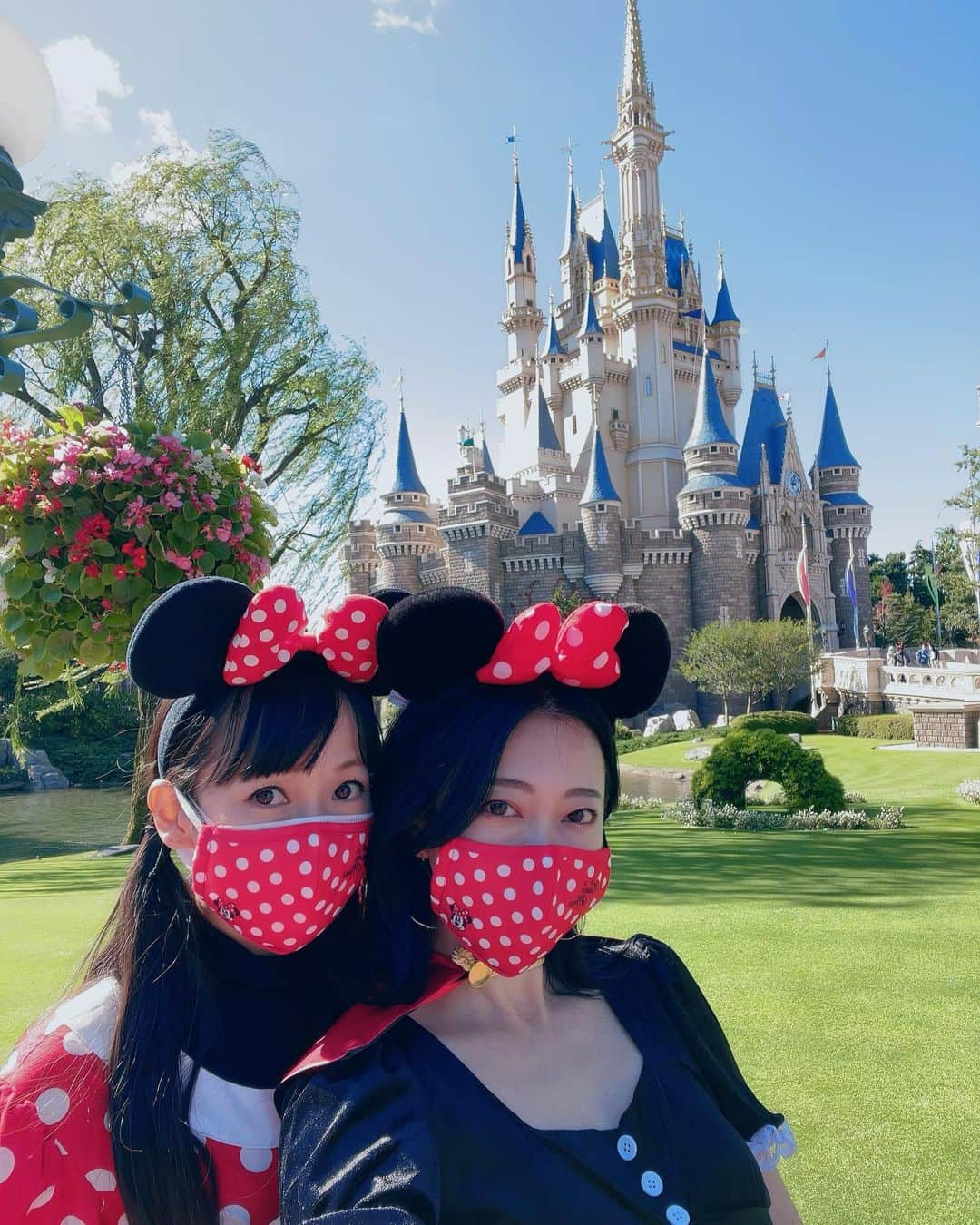 榎本温子のインスタグラム：「✨✨  #disneyhalloween #disneyland #tdl #声優」