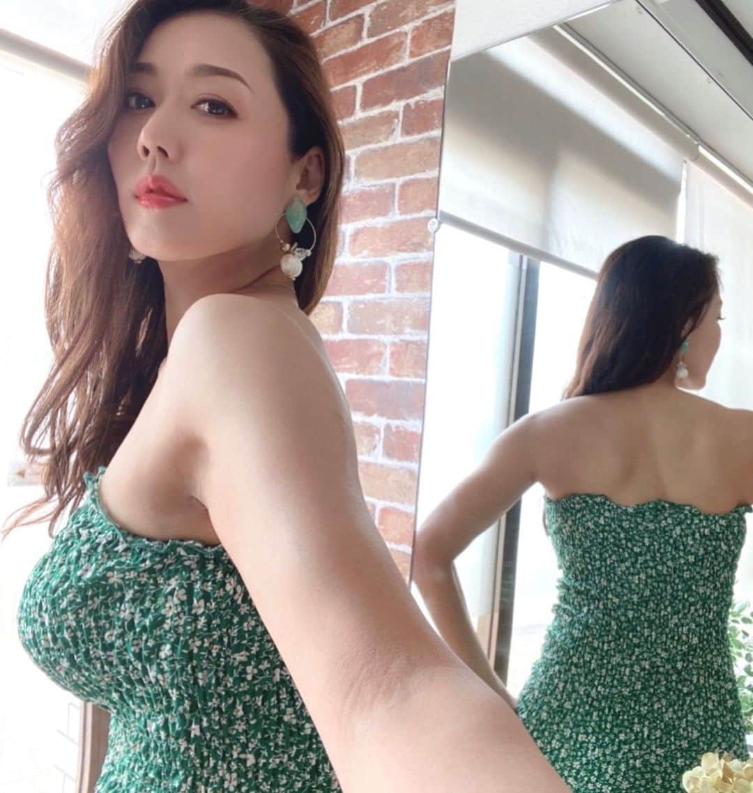 のインスタグラム：「⁡ 最近、気温も上がってきたので、 ⁡ 背中の開いたワンピースが マイブーム❤︎ ⁡ それ程鍛えてはないけど、yogaをしているせいか後ろ姿がやや逞しい？😆 ⁡ このワンピース、全身シャーリングだから、 本当に楽なの❤︎ ⁡ ⁡ 薄着で寝ていると、夜は少し寒かったりするので、風邪を引かないように気をつけて下さいね 😊❤︎ ⁡ ⁡ ⁡ たくさんのいいねやコメント ありがとうございます😊💕 DM全部読んでます✨ Thank you for many likes and comments ❤️  I'm glad ✨ ✨ ⁡ ⁡ #背中開きワンピ#小花柄 #背筋#バックシャン #マイブーム#シャーリング #ヨギーナ#美意識高い人#健康#健康美 #美人#love#美意識#綺麗#美活 #美魔女#selfie#beauty#healthy #japan#japanesebeauty#asian #elegant#nurse #アンチエイジング #アラフォー #アラフィフ ⁡ お仕事以外のDMは返信しておりません🙏💜」