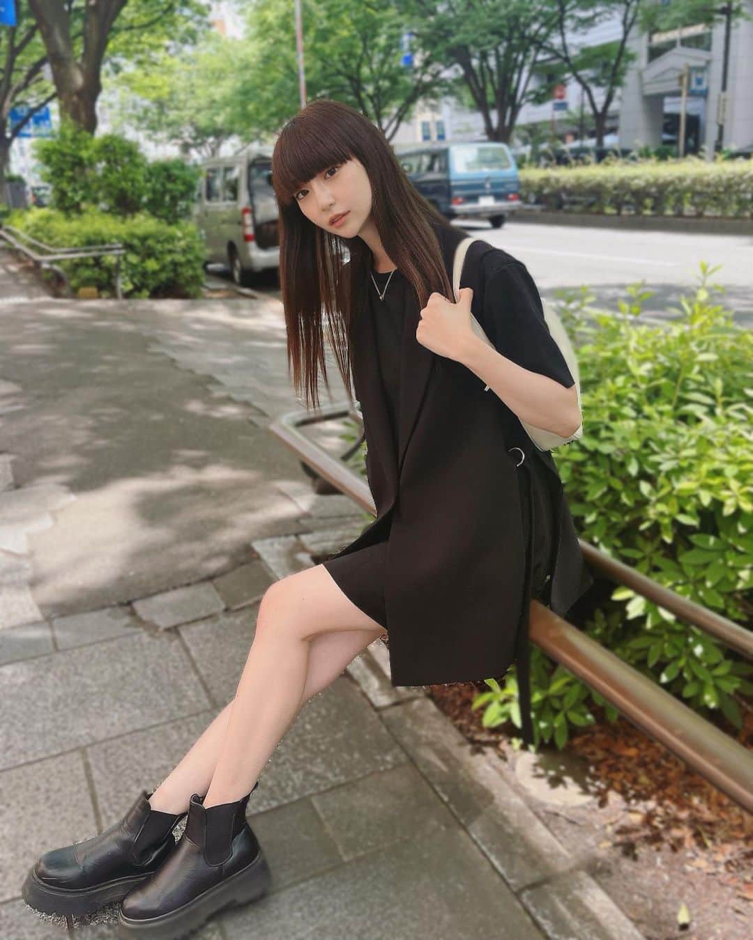 荻野由佳のインスタグラム：「今日は暑かったー！！ 梅雨が始まる🐸☔」