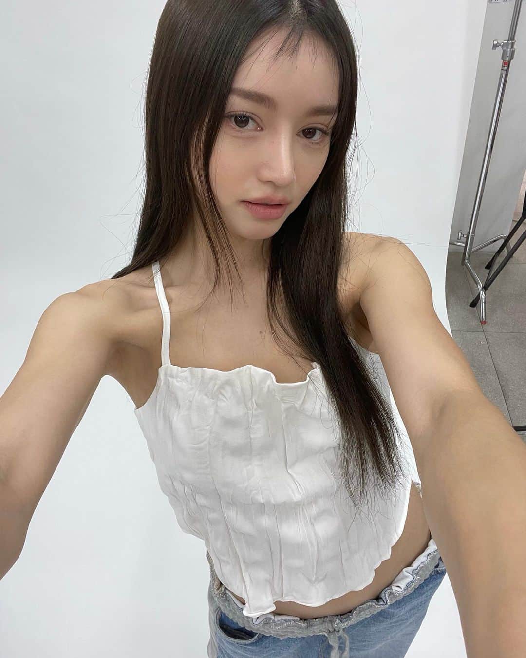 パク・ソラのインスタグラム：「🐒🖤」