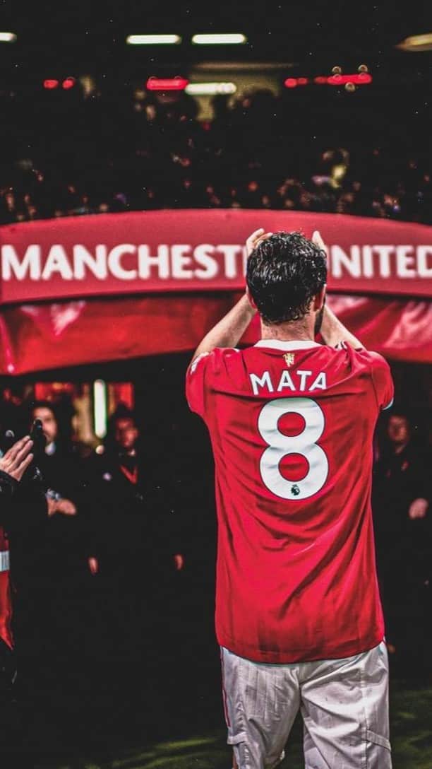 フアン・マタのインスタグラム：「Sometimes reality exceeds dreams. Thank you @manchesterunited ❤️」