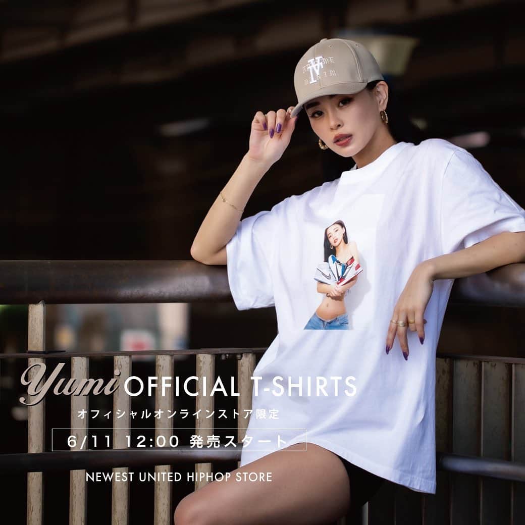 のインスタグラム：「. やっほゆみだよ☀️🫧 今回も　@avalanche_goldandjewelry 様からオフィシャルTシャツを販売させてもらうことになりました😌🫶💕 . 明日6月11日 お昼の12時00分〜販売開始です😌💕 みんなが買ってくれるからまた行うことができました🥹🫧 ありがとうございます🥹🫶 💕 今回もご購入者限定で購入した画面のスクショをDMで送ってくれたら待ち受け画像送ります🫰💕 限定なのでサイズ欠けとかないよう早めにポチってね📲💻👕 . ではまた明日😌🫶💕 . . #avalance  #アヴァランチ #オフィシャルTシャツ #オリジナル #限定」
