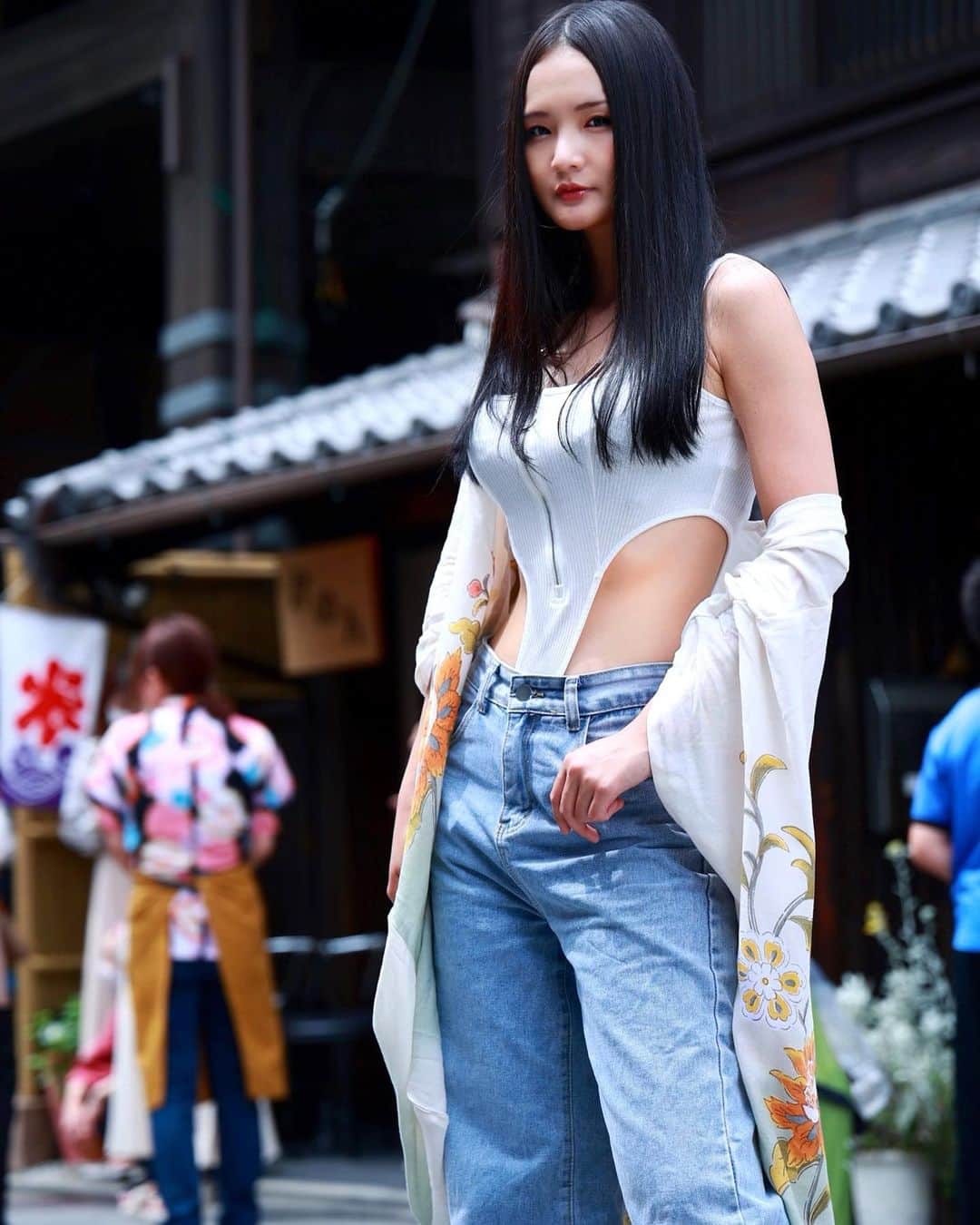 のインスタグラム：「street🐾  和柄で着物風のカーディガン めっちゃ好みでつぼなんです。   #serenityinmurder   #Japanesesummer  #deathmetalgirl  #黒髪は正義」