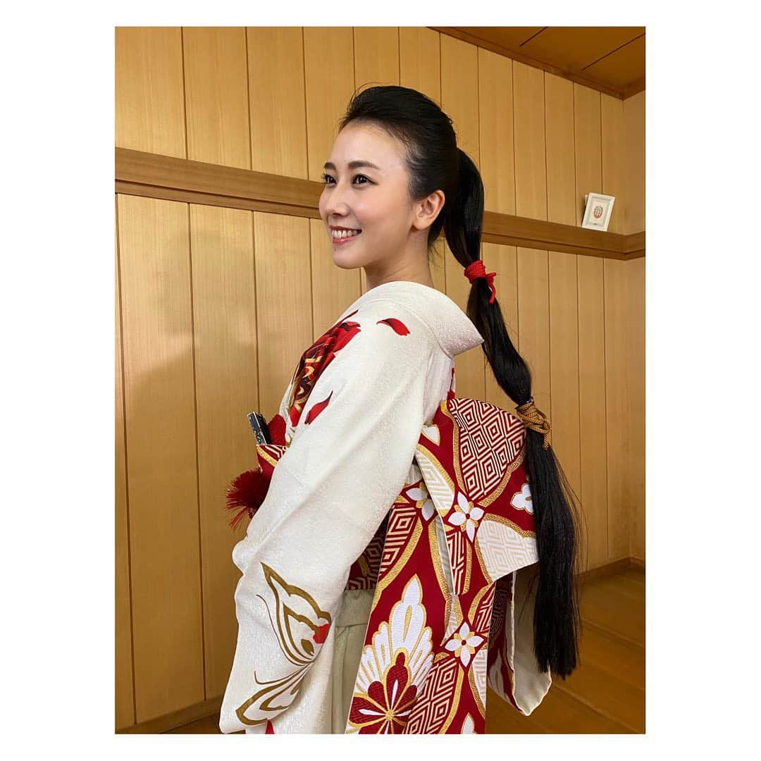 柴田平美さんのインスタグラム写真 - (柴田平美Instagram)「今日から インスタ ふっかつ　  する  よ  写真  本当にたくさん  たまってます  🫶  お付き合いください。笑  #着物 #振袖 #日本舞踊 #ウエストサイドストーリー #アナウンサー #uhb #いっとこ」6月10日 19時24分 - narumi.shibata99