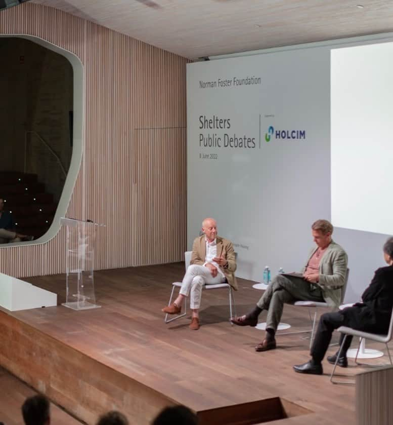 ノーマン・フォスターさんのインスタグラム写真 - (ノーマン・フォスターInstagram)「With Shigeru Ban and a great group of mentors and students for the workshop on shelters at the Norman Foster Foundation in Madrid」6月11日 1時11分 - officialnormanfoster