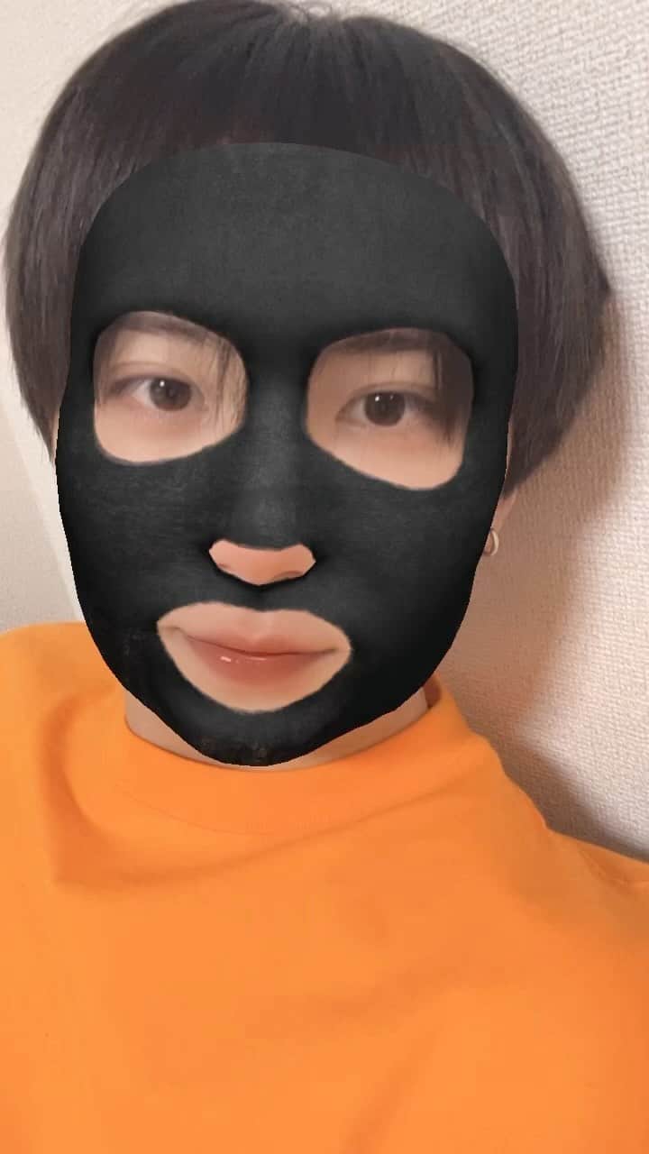 のインスタグラム：「目だけを見てください🥺#fyp」