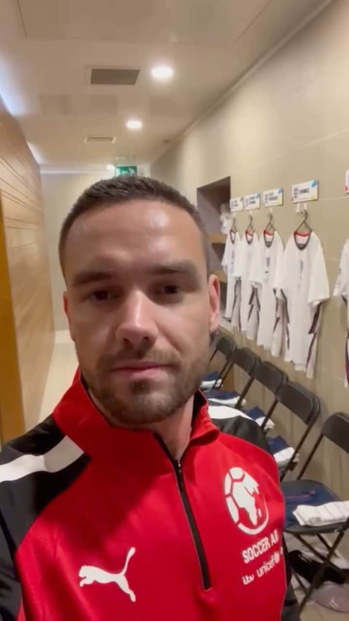 リアム・ペインのインスタグラム：「Who’s ready for Sunday’s @socceraid game?」