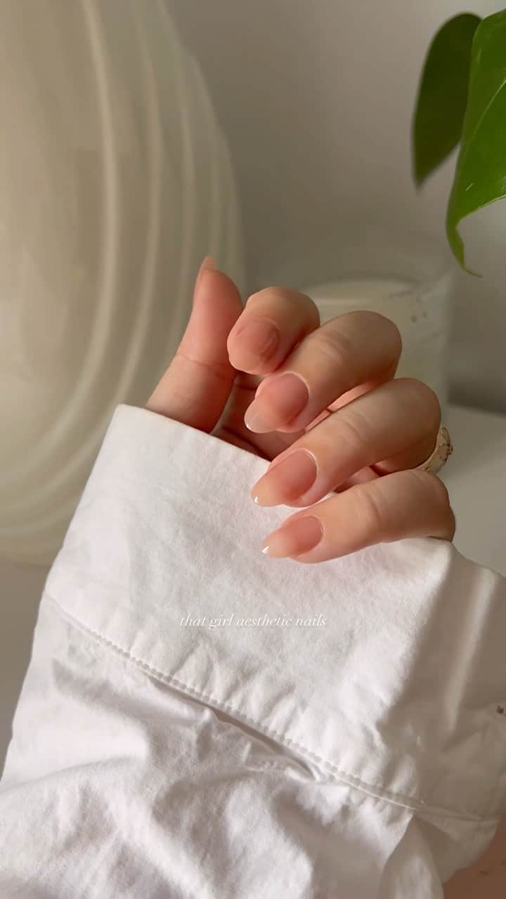 Soniaのインスタグラム：「It’s always a good time for a sheer nude☁️ using @signetbeauty Milk Tea🧋 I haven’t had time to do nail art lately (lots of fun stuff coming👀) but these always make me feel put together even when I don’t have time to do my nails🤍 - #jellynails #cleangirlaesthetic #neutralnails #shortnails #almondnails #pressonnails #summernails」