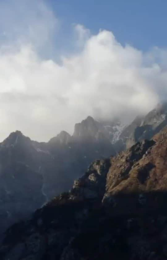 ルスタン・ゲルマノフのインスタグラム：「Proud for my friends who are real hero's openning new climbing places and making our climbing community greater!  Real deep inspiration!  @berndzangerl  @melissaleneve  @giuliano_cameroni」