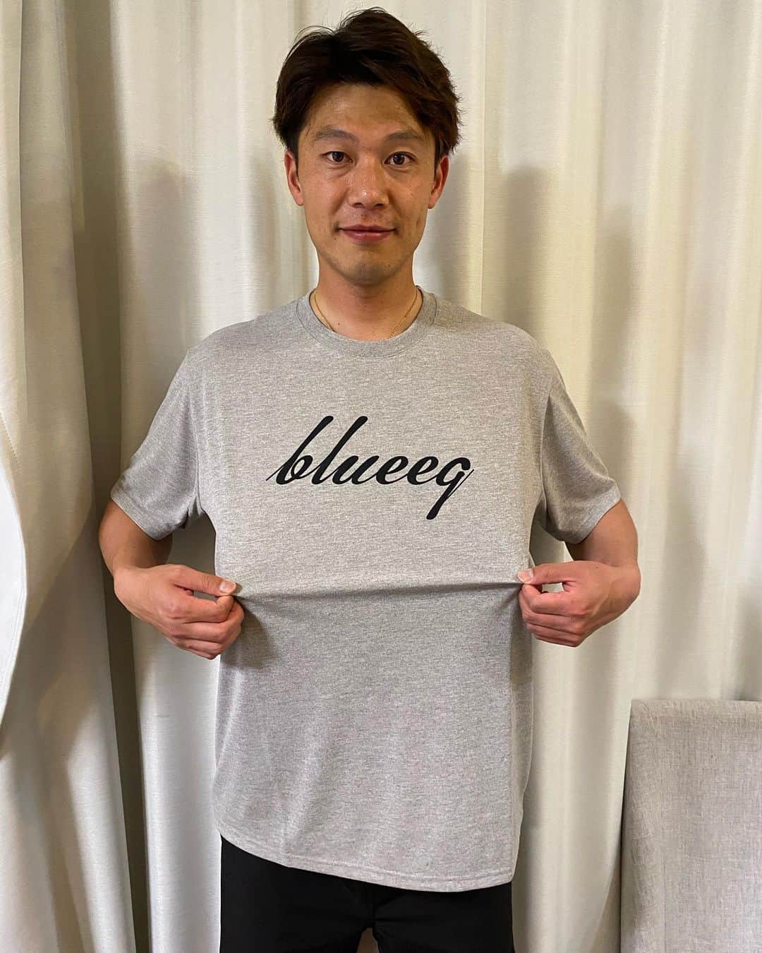 岩嵜翔さんのインスタグラム写真 - (岩嵜翔Instagram)「今年からお世話になっているblueeqさんより、新作のウェアを提供して頂きました！ 着心地もかなり良く、かっこいいので皆さんもぜひ👍  #blueeq #ブルイク  #Tシャツ #ポロシャツ #ぜひおためしを」6月11日 19時50分 - iwasho17