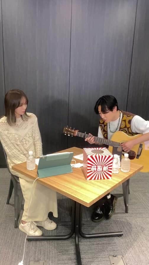 野島樺乃のインスタグラム：「村上佳佑さんとコラボ配信 ありがとうございました！  輝く未来/塔の上のラプンツェル 弾き語りで歌いました 是非聴いてください…✨」