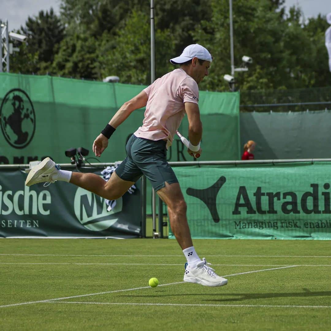 のインスタグラム：「That was supposed to be a volley 🥸 🌱  📸: TERRA WORTMANN OPEN/Mathias Schulz」