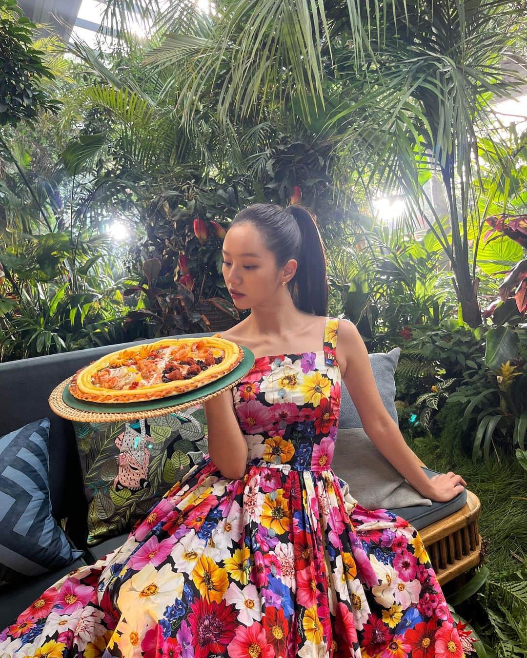 ヘリ のインスタグラム：「🍕도미노 망고링🍕」