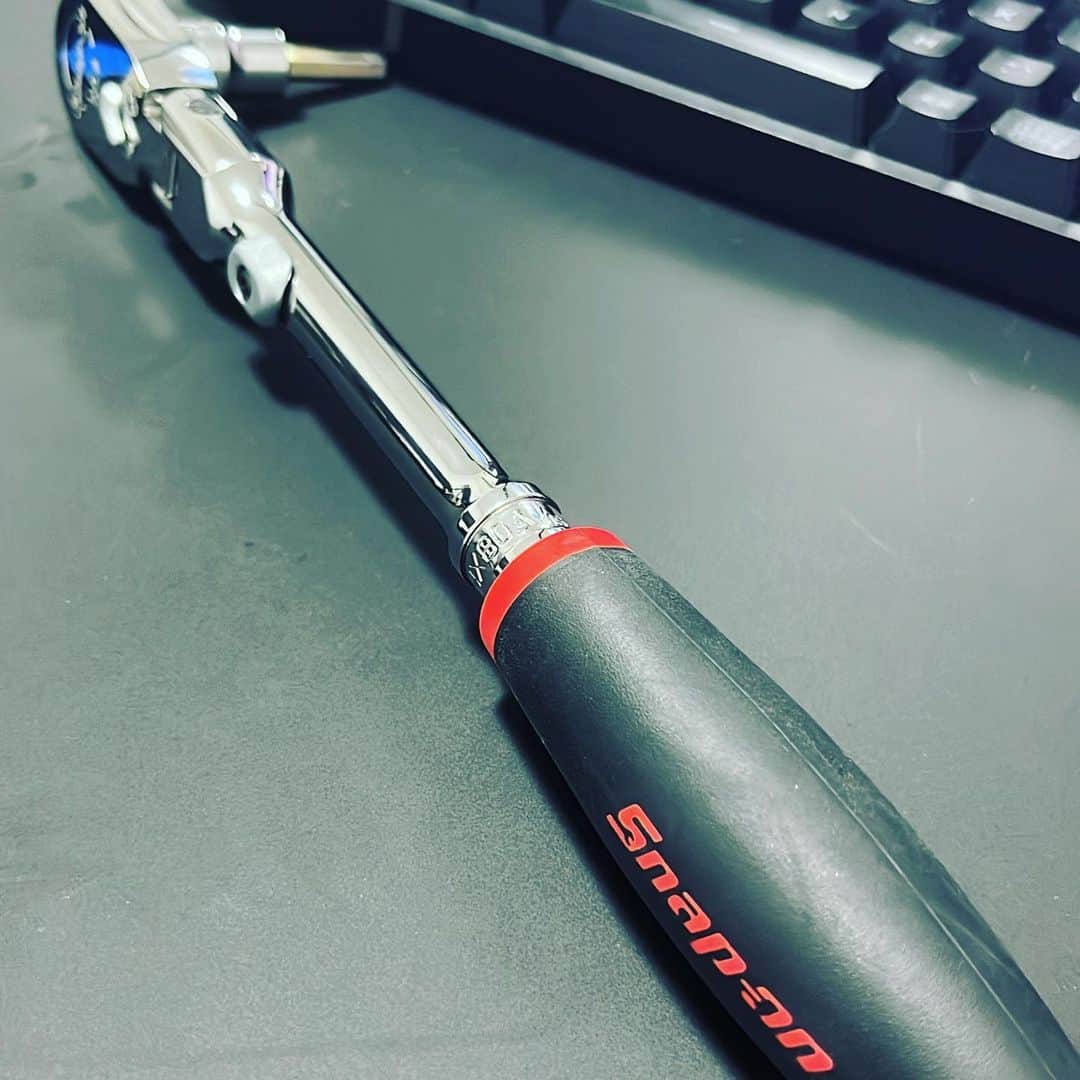 兄者のインスタグラム：「クルマゲー用セットの組み直しで活躍。おニュー工具はイケメンダゼェ」