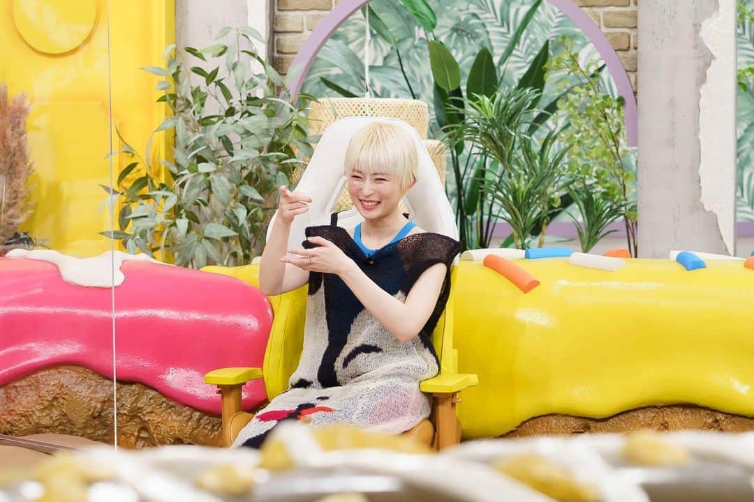PORINのインスタグラム：「延々と続くお話しを🍩」
