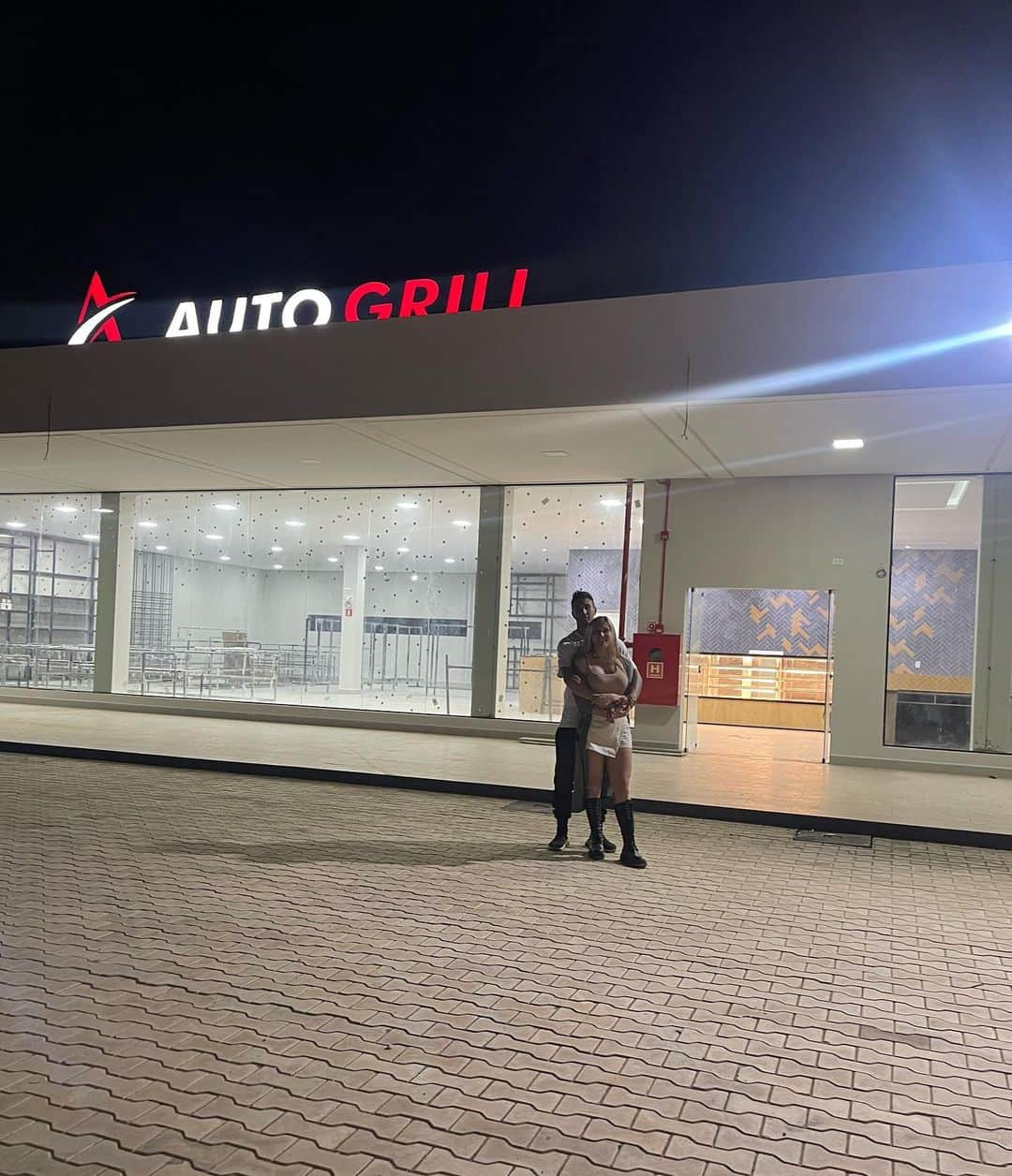 リデル・マトス・サントスさんのインスタグラム写真 - (リデル・マトス・サントスInstagram)「🔜🫶🏼🧱  #autogrill #brasil #soon」6月12日 22時58分 - rydermatos