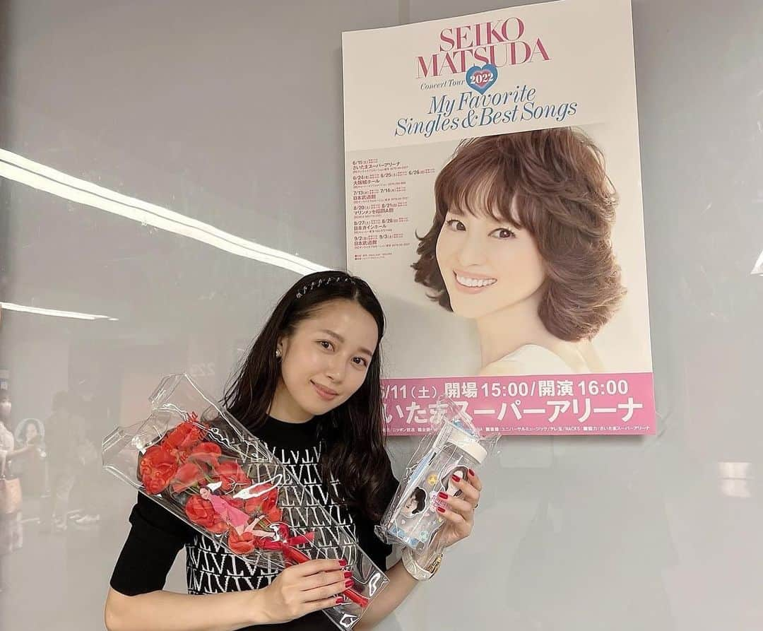 高山璃奈さんのインスタグラム写真 - (高山璃奈Instagram)「⁡ 昨日は待ちに待った松田聖子さんのライブへ…✨ ⁡ 今年も最高にかっこいいオープニングで痺れました！ 数々の名曲はもちろん レコーディング以来初披露🎤という曲も聴けて、またあらたにステキな曲に出会うことができました(^^) ⁡ そして、ファンにとっても特別な曲も… 聖子ちゃんも涙、ファンも涙、涙、涙。。 思い出すだけで胸がギュッとなります ⁡ 何があっても ステージに立つ選択をしてくれたこと、 その決意と覚悟に ファンは本当に感謝しないとですね…🥲 ⁡ ⁡ 後半はいつものかわいい聖子ちゃん、 ノリノリな聖子ちゃんも見れて 幸せな気持ちになりました✨ ⁡ 今年も聖子ちゃんと同じ時間を過ごせて嬉しかったです！ ⁡ これからもずっと応援し続けます…♡ ⁡ #松田聖子 さん #聖子ちゃん #myfavoritesinglesandbestsongs  #feliciaclub #フェリシアクラブ #聖子ちゃん大好き」6月12日 23時16分 - rina__takayama