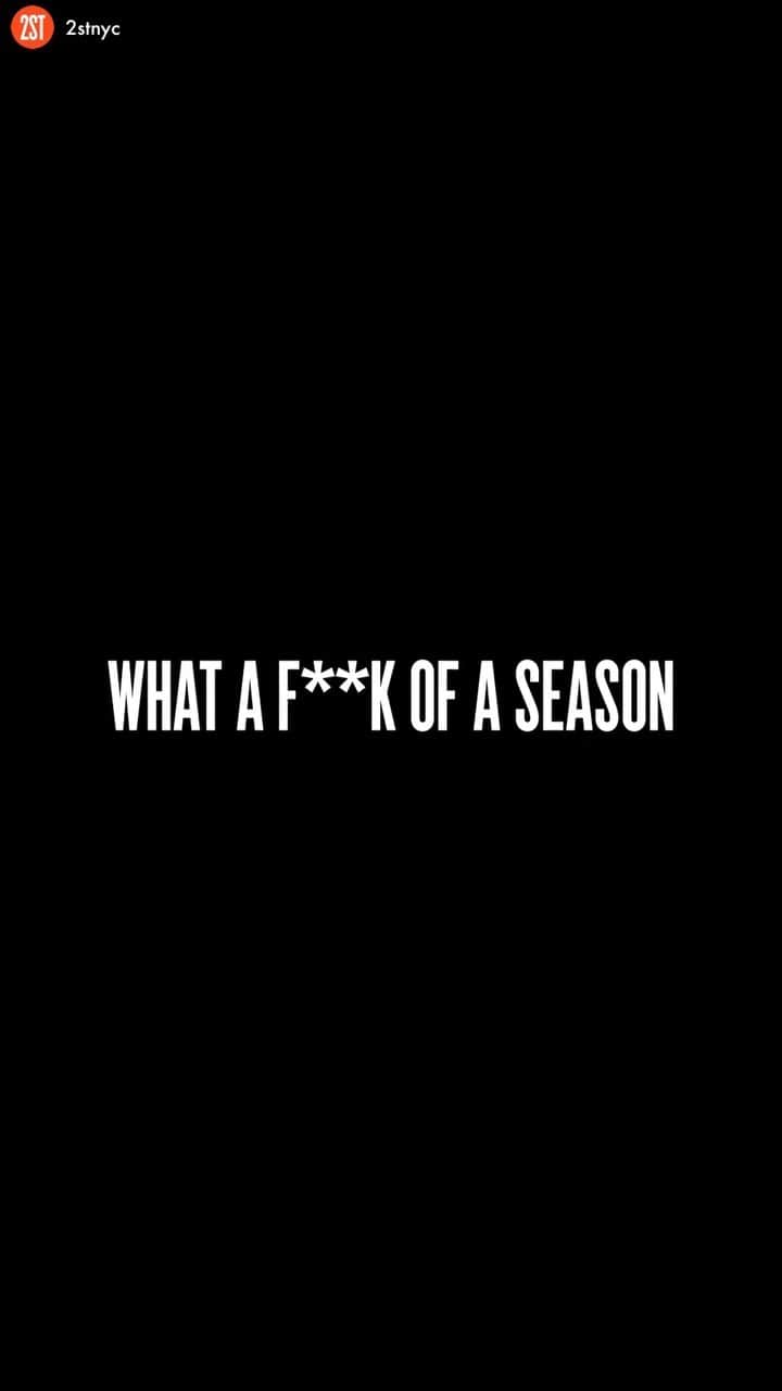 ジュリアン・スィーヒのインスタグラム：「A f*ck of a season ⚾️ Thank you to the cast, crew and audiences for taking ME out 🙏🏻 #TakeMeOut 🏆 #Broadway #千秋楽」