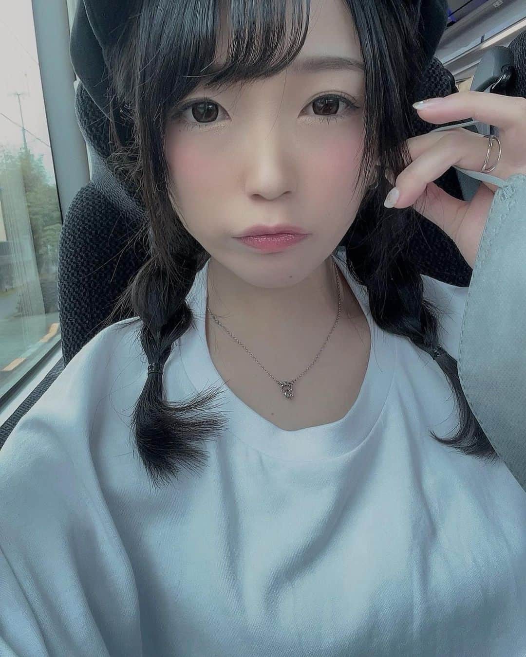 南梨央奈のインスタグラム：「すや〜   #AV女優  #NFT」