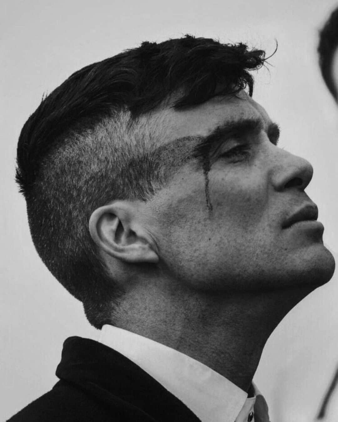 アナベル・アコスタのインスタグラム：「In the bleak midwinter. By order of the Peaky fookin Blinders 🎩🧨」