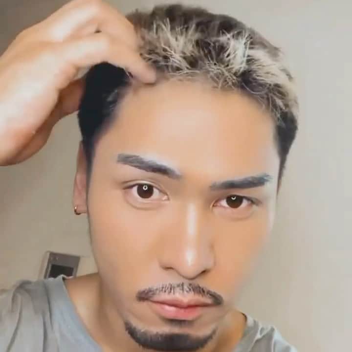 ARU【アル】のインスタグラム：「6月ですねＬＡ来て1ヶ月　とても楽しいです。　日本帰ったらすぐにショーあるから練習しなくちゃ」