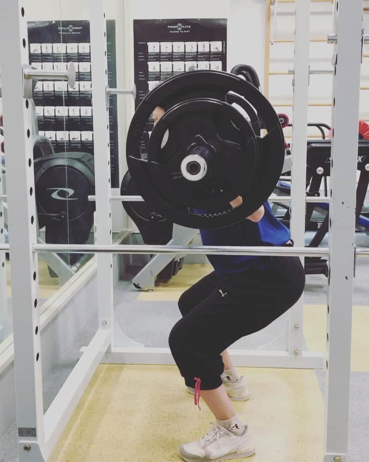 大庭雅のインスタグラム：「70kg 🏋️‍♀️  競技力向上と怪我をしない体づくり⛸🔥  新シーズンに向けて毎日 練習とトレーニングがんばってますっ✊  中京大学🤝東海東京フィナンシャルホールディングス #トレーニング #社会人アスリート #東海東京FH」